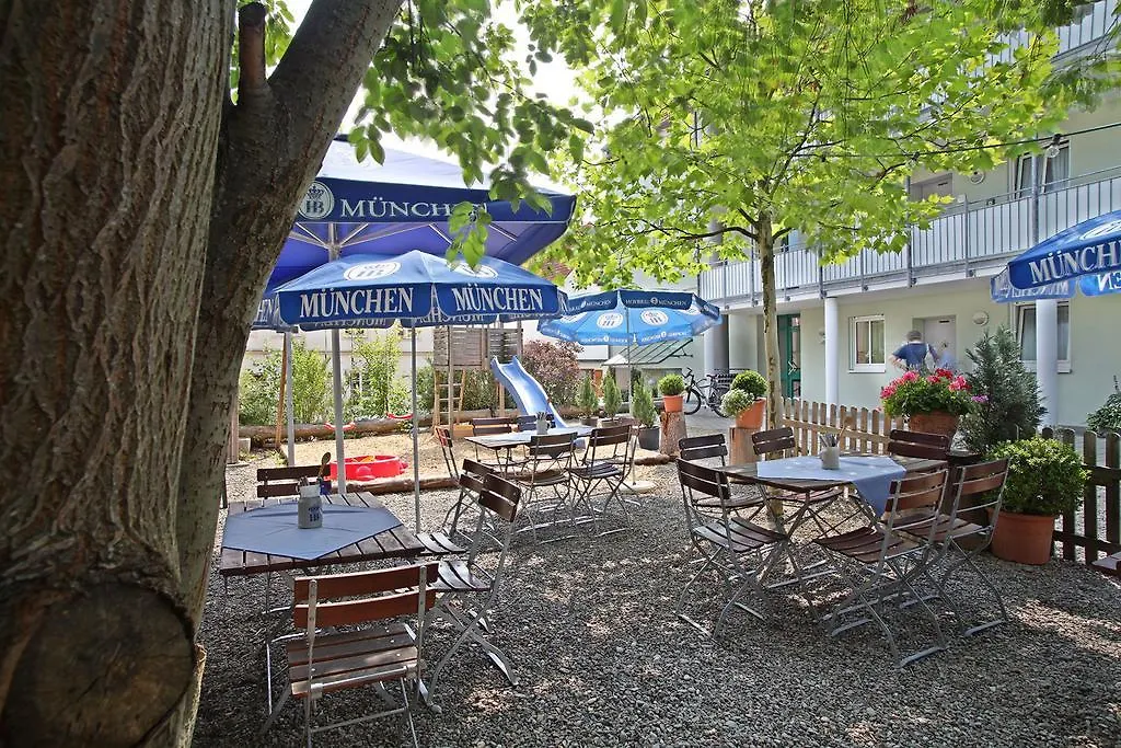 Hotel Gasthof Traubenbraeu Krumbach 3*,  Németország